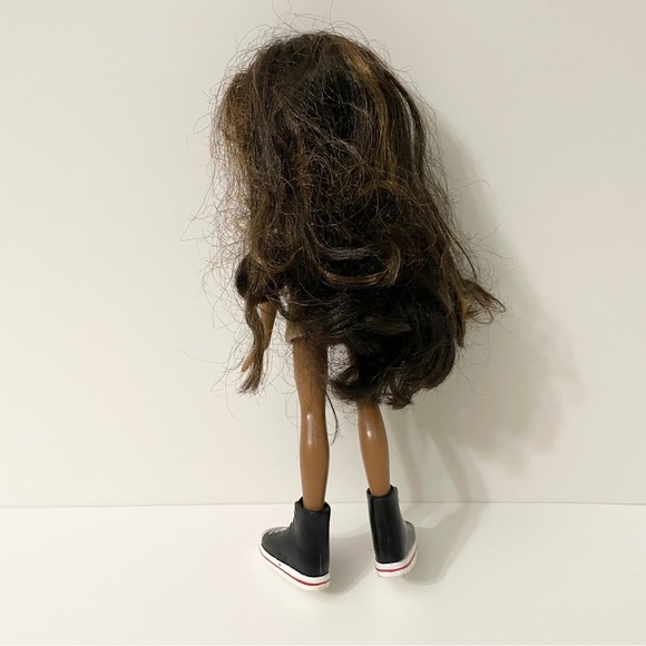 Bratz Doll Sasha MGA Doll - Picture 7 of 16